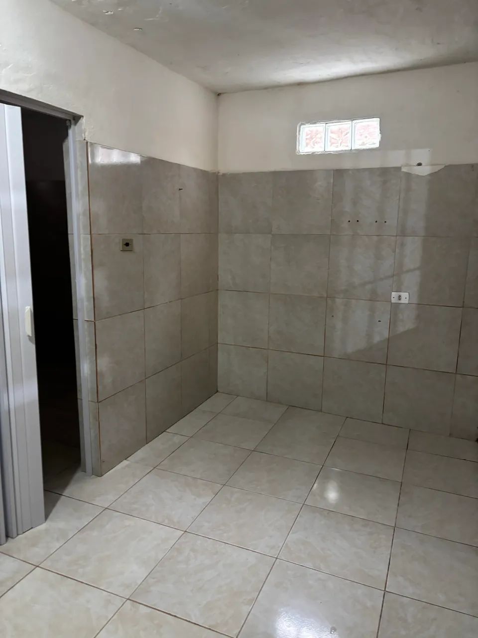 ALUGO KITNET -BAIRRO DOS TORRÕES  - Foto 2
