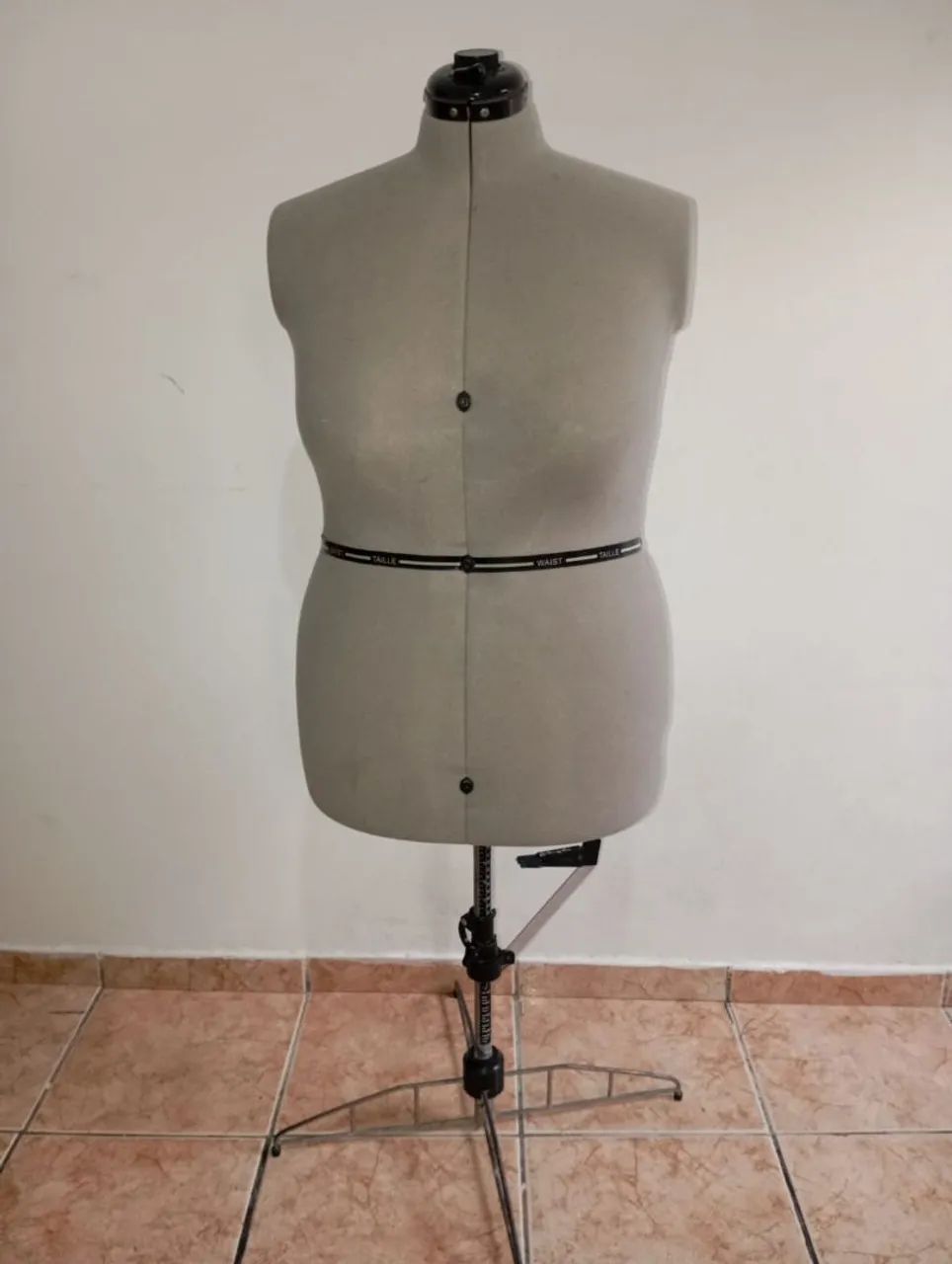 Maniquem  ajustável  - Foto 2