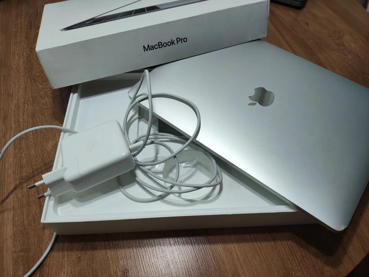 MacBook pro 2020 16Gb - Notebooks - Brasiléia, Betim 1519610718 | OLX