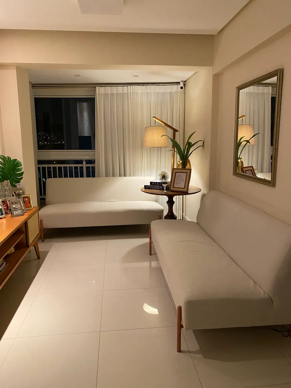 Apartamento alto, vista incrível e mobiliado com amor  - Foto 5