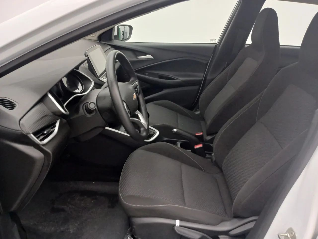 Chevrolet Onix Sedan Plus 1.0 12V TB Flex Mec., foto 16 de 18