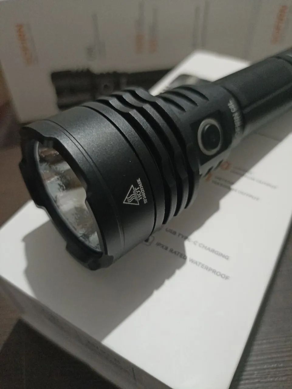 Lanterna Sofirn C8L Com 3100 Lúmens Para Longa Distância 