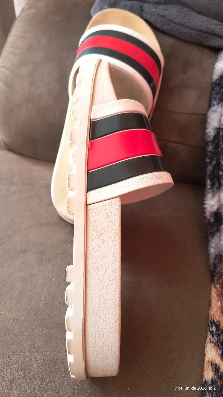 Chinelo Gucci web slid  original número 42 - Foto 4