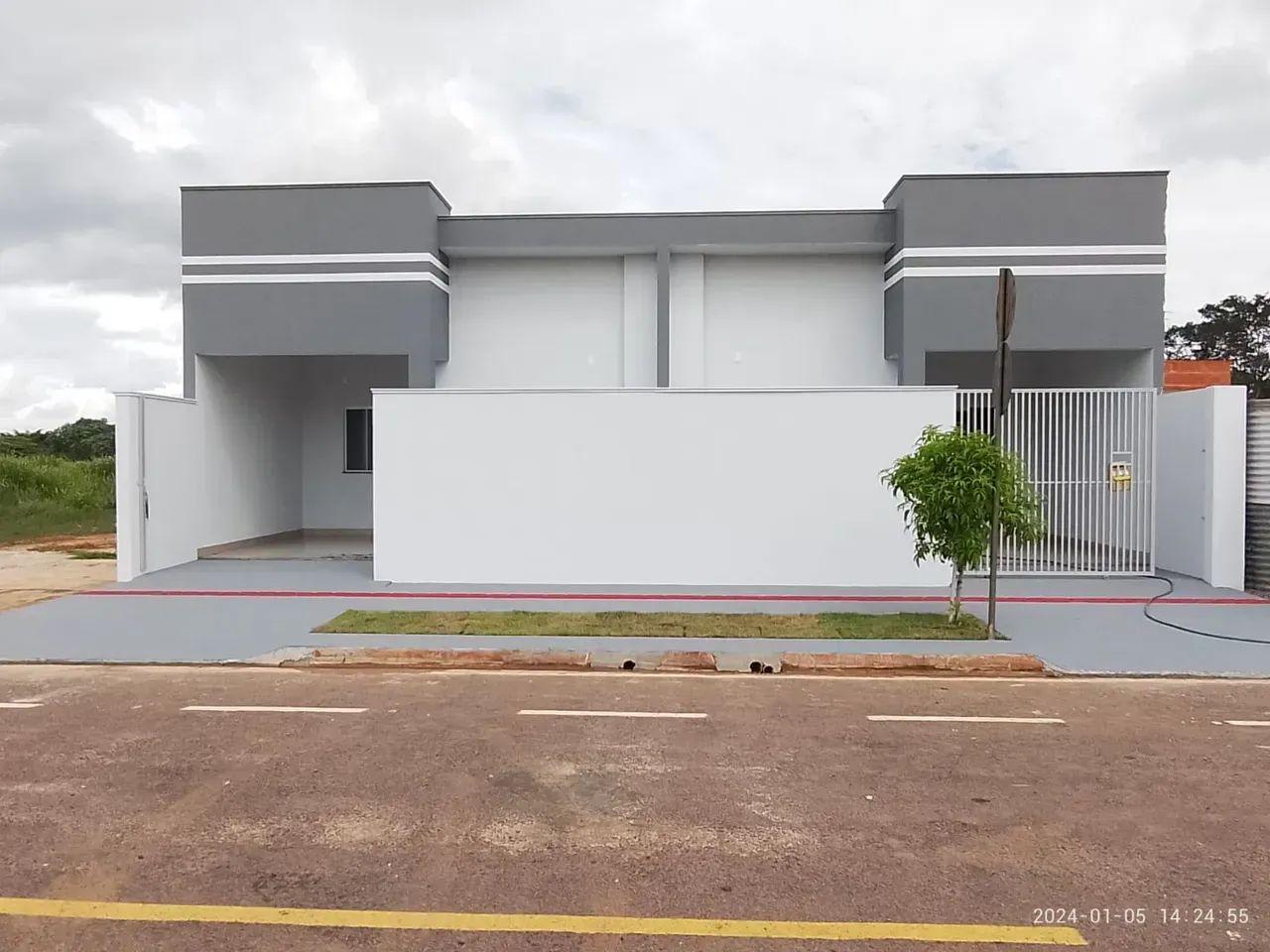 Casa para aluguel com 90 metros quadrados com 2 quartos