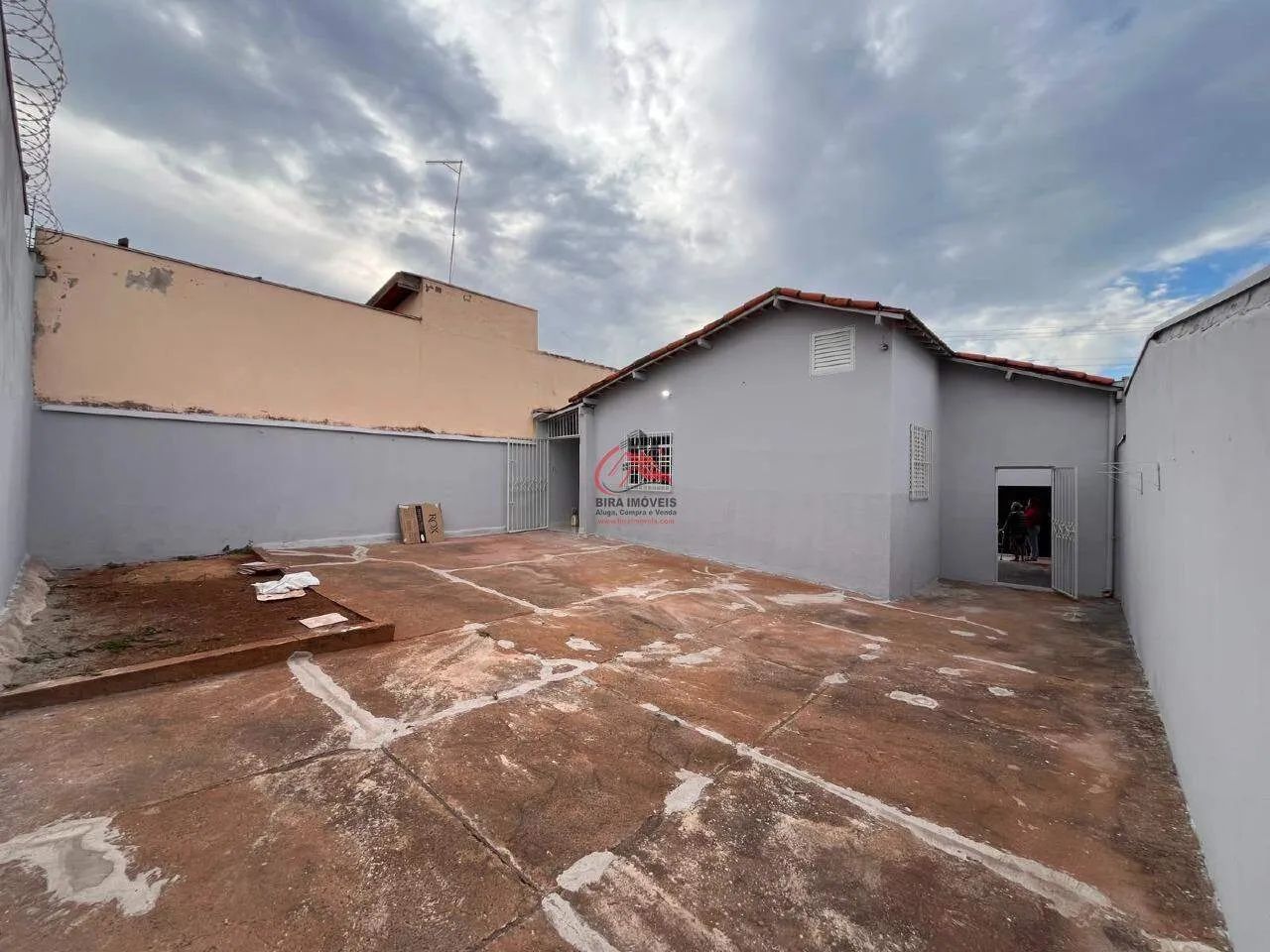 Casa à Venda com 2 Quartos e Terreno de 200m² - Foto 5