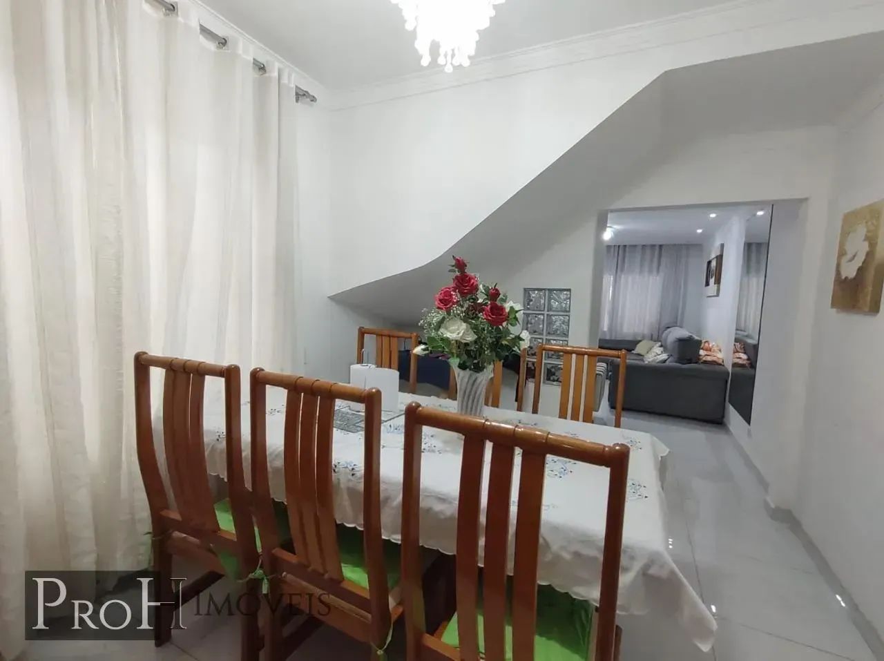 Sobrado 253m² com 4 dormitórios sendo 2 suítes  R$ 895.000,00 - Foto 2