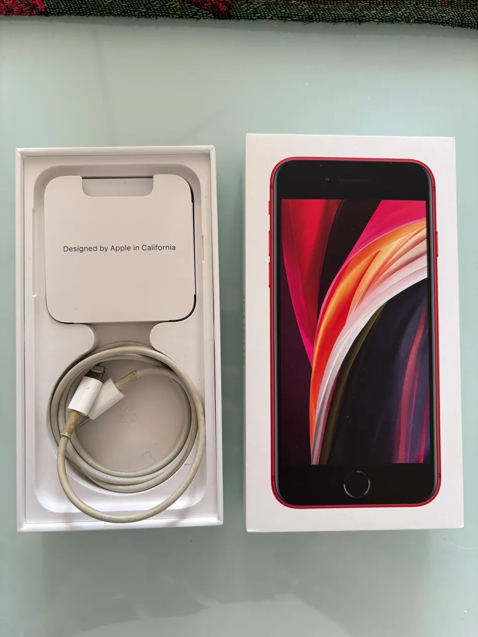 iPhone SE 2ª geração- 64GB - Product Red - Celulares e Smartphones