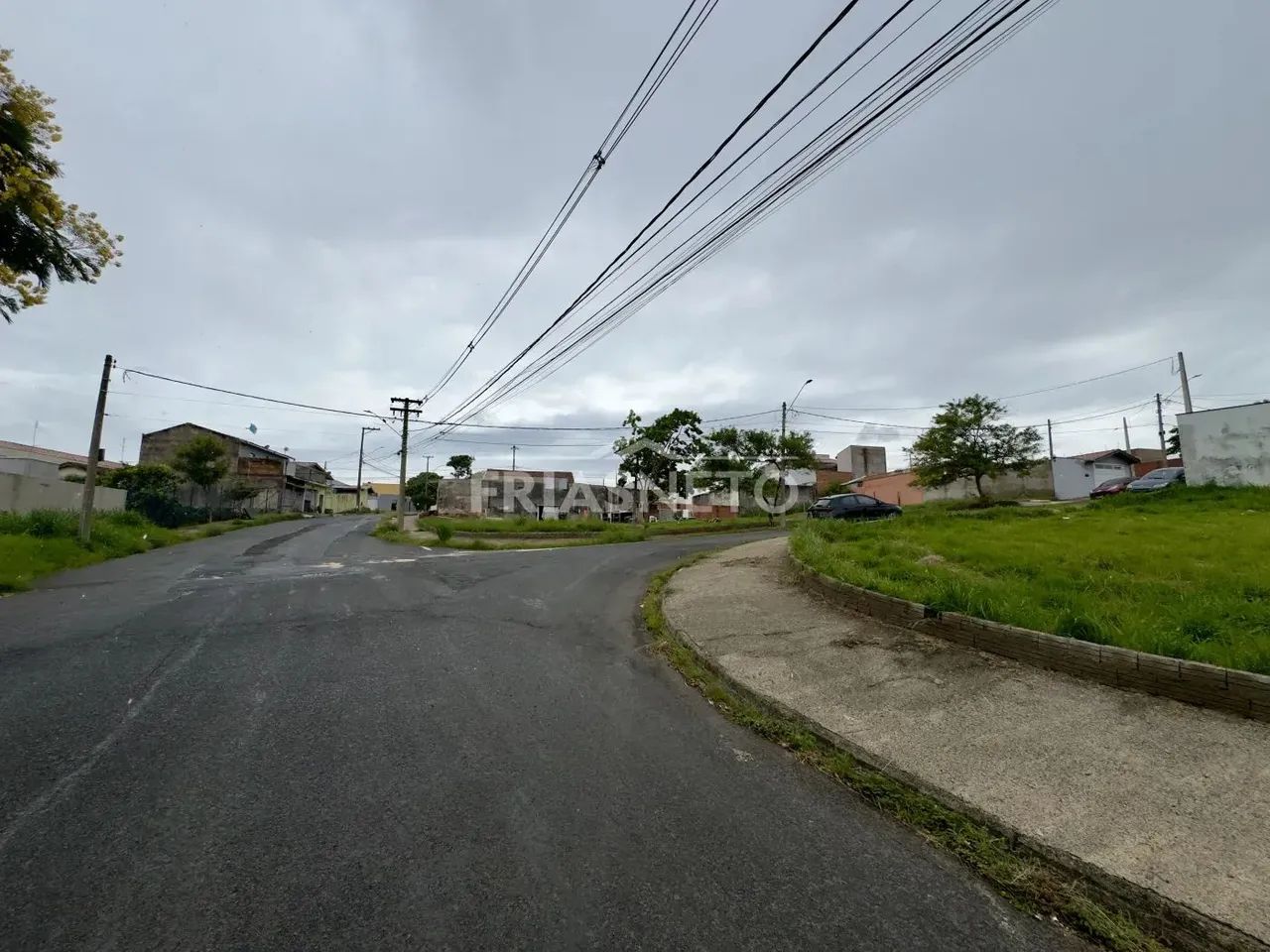 Vende-se Terreno Residencial no Bairro Jupiá - Foto 2