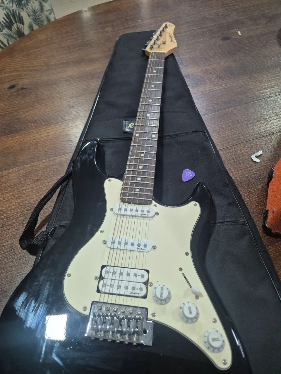 Guitarra mais amplificador  - Foto 4