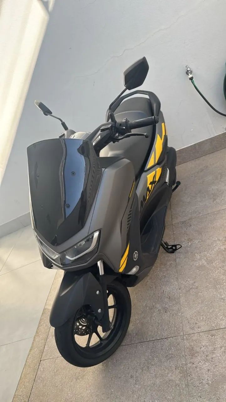 VENDO NMAX 160 SE 