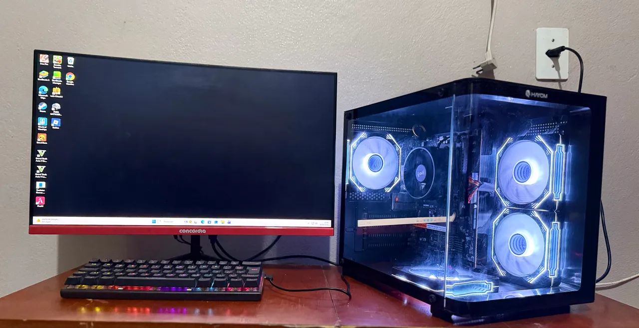 PC GAMER + MUNITOR