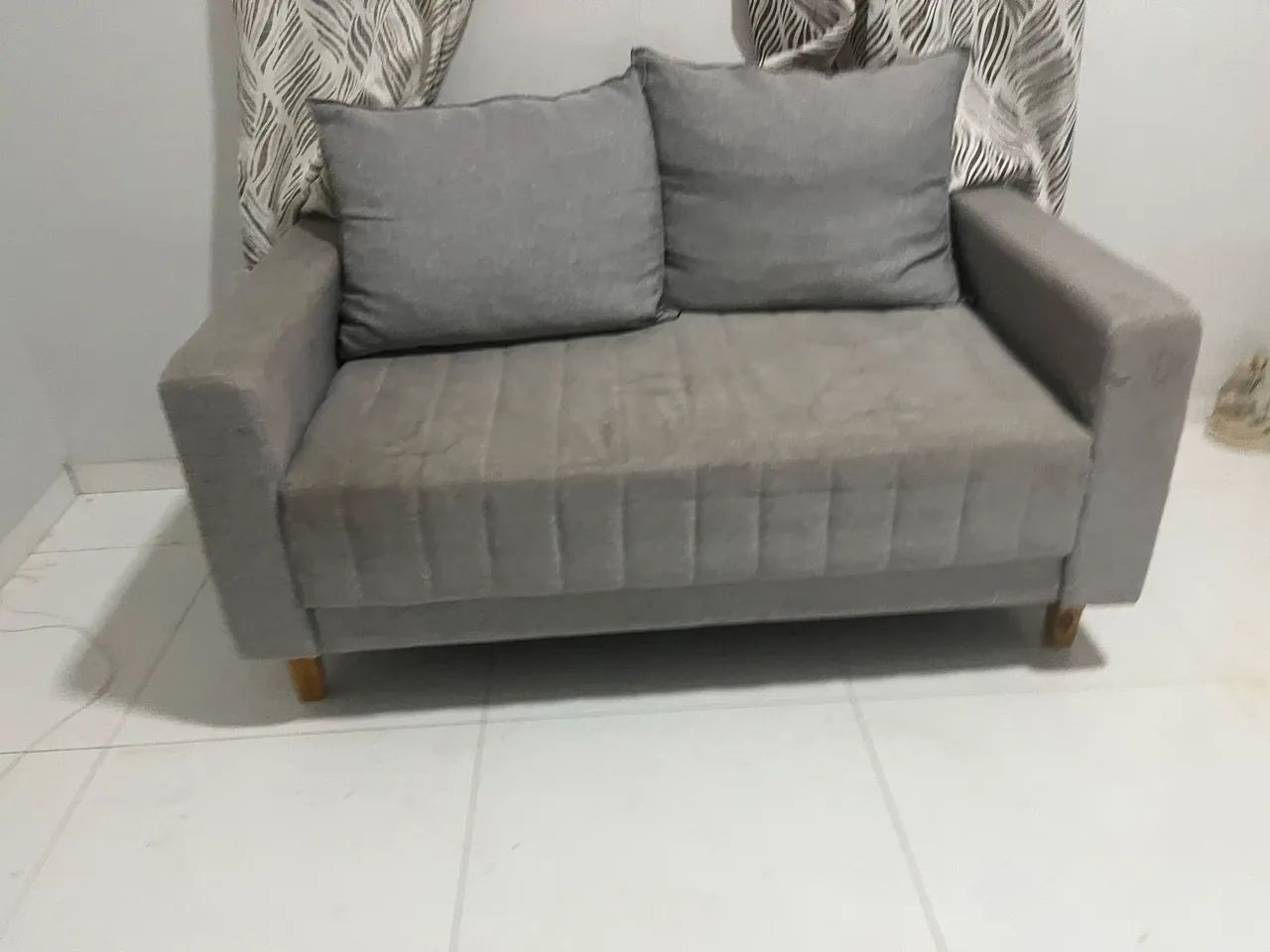 Sofá 2 lugares