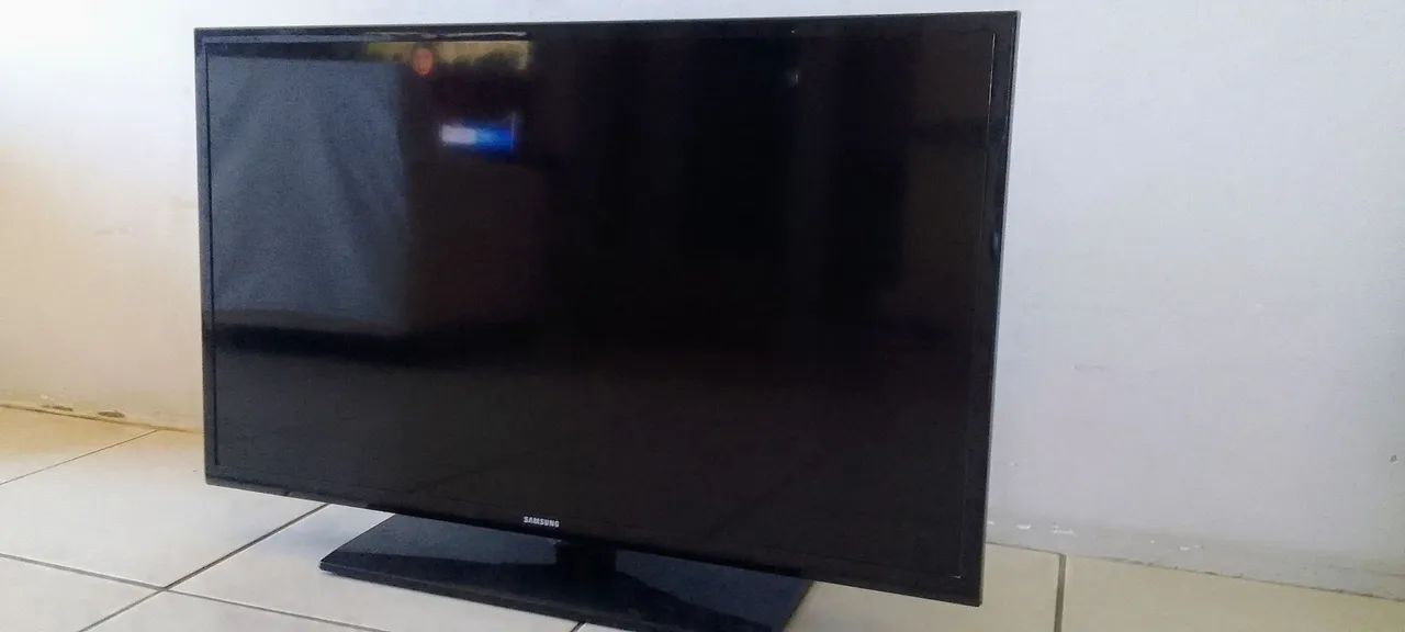 TV Samsung 39" com defeito 
