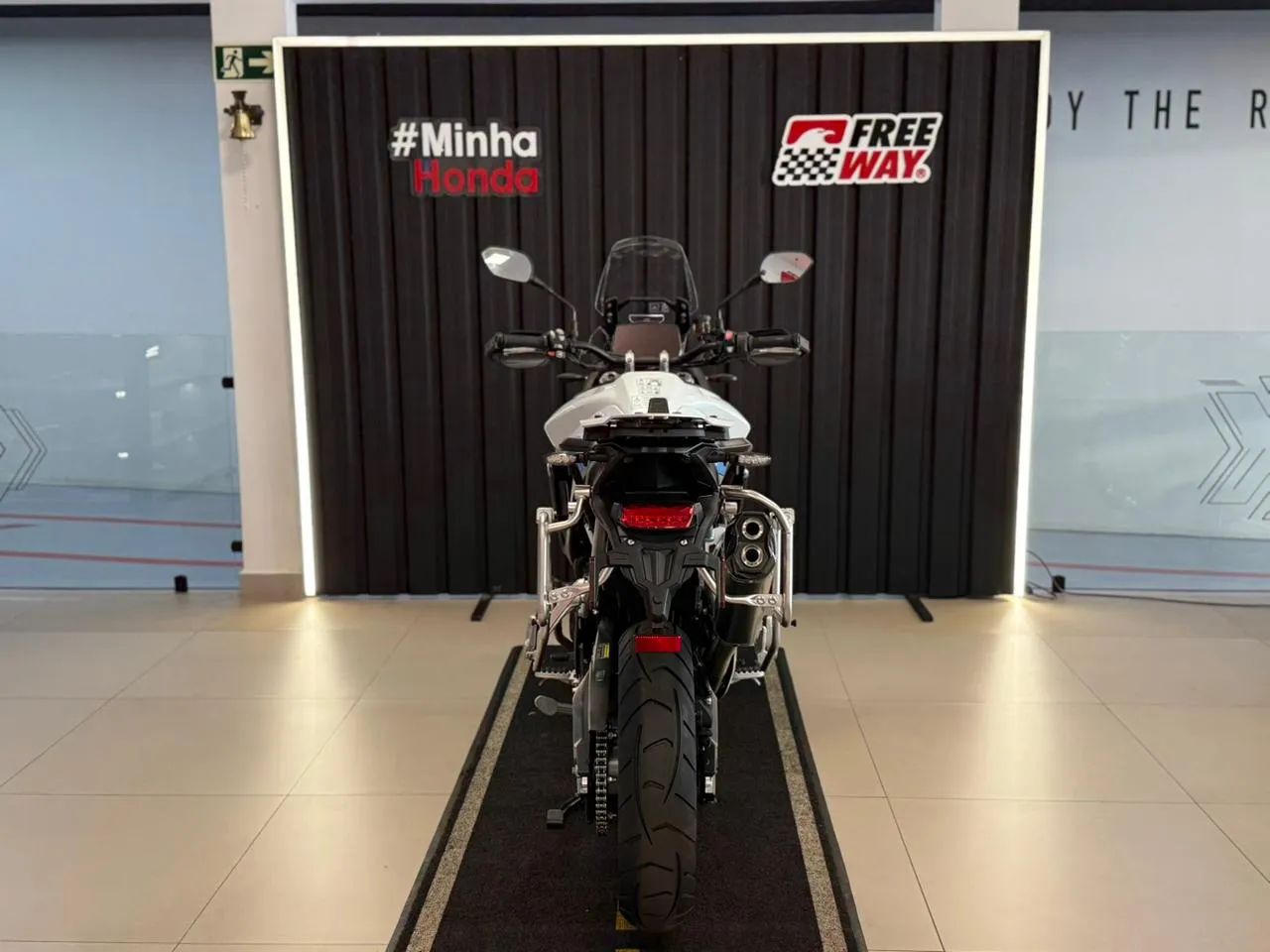 Triumph Tiger 900 900 cc  - Foto 4