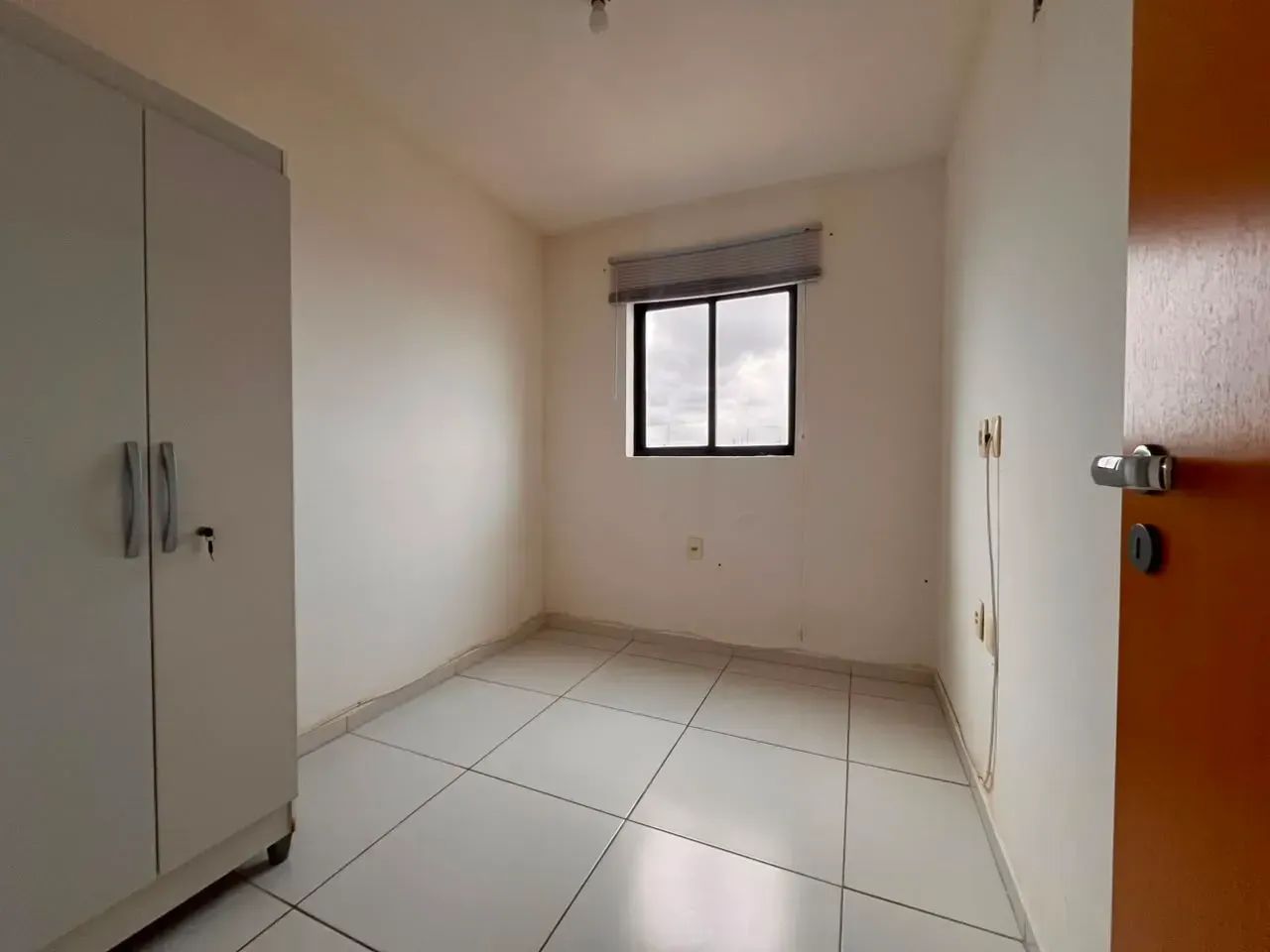3 QUARTOS NO FAROL COM VARANDA - Foto 5