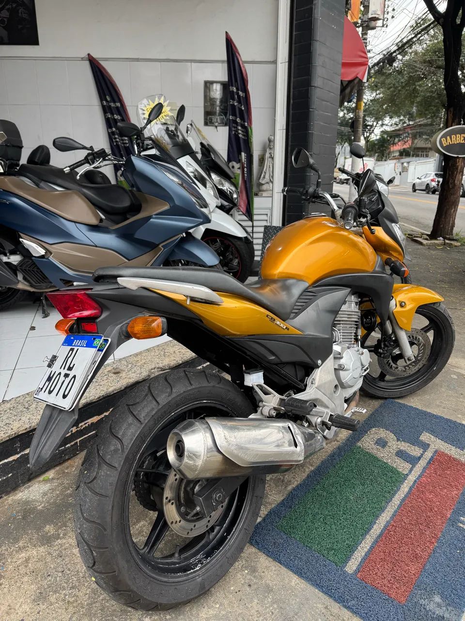 HONDA CB300R 2012  - Foto 3