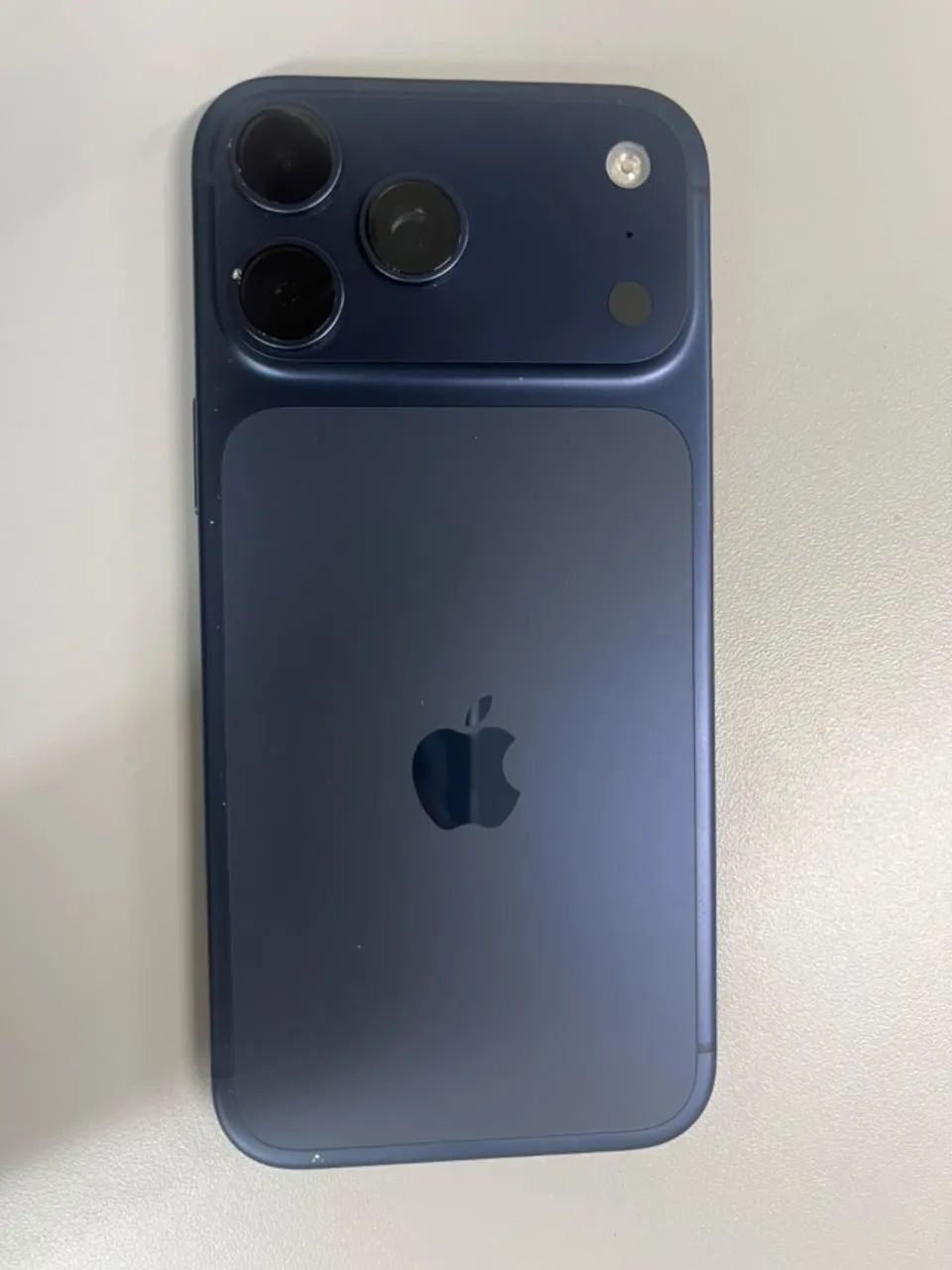 Apple iPhone 17 Pro Max 256gb Azul (Usado)