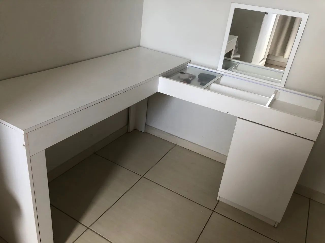 Escrivaninha Penteadeira de Canto