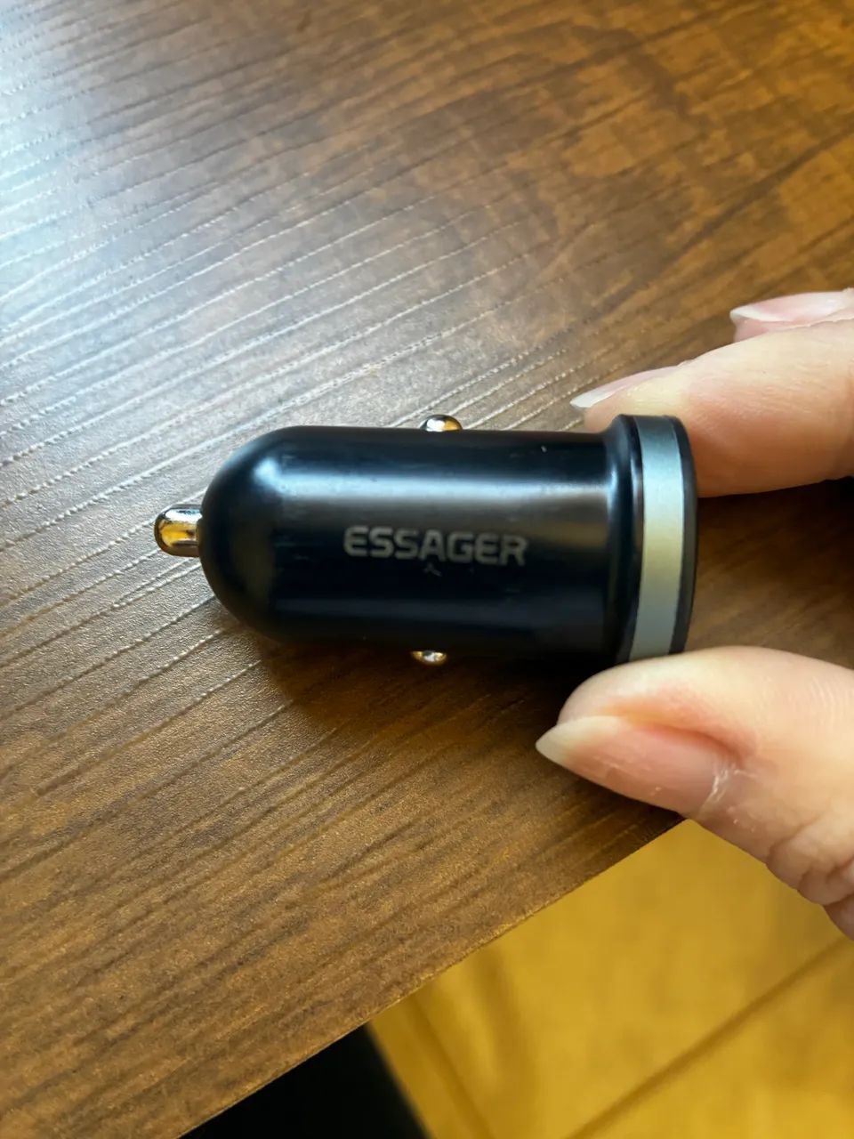Mini carregador veicular Essager Duplo