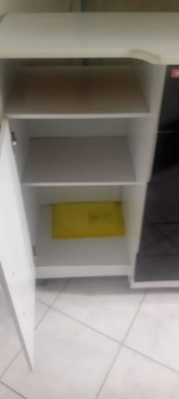 vendo cômoda  250 no preço pra sair logo  - Foto 2