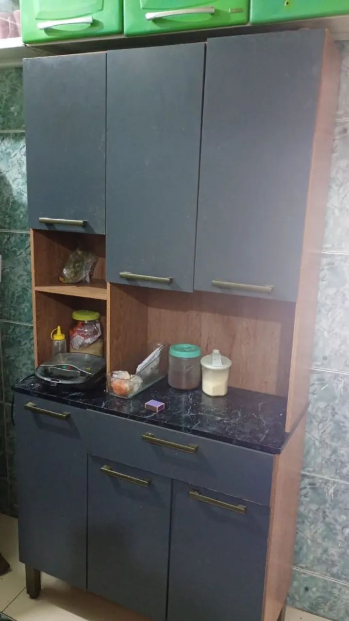 Vendendo armário 