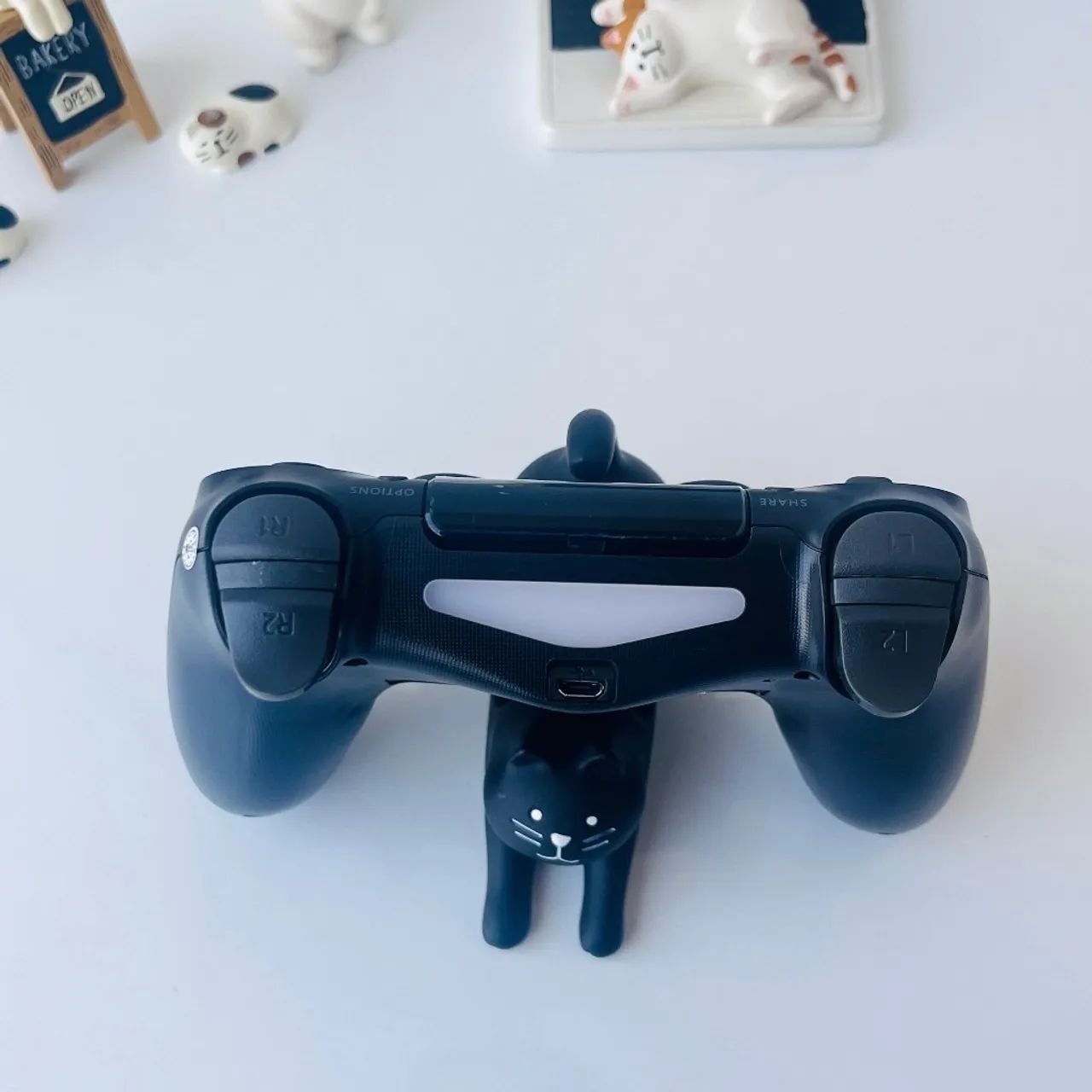 Controle Sem Fio Compatível com PS4 Recarregável com Cabo USB - Foto 3