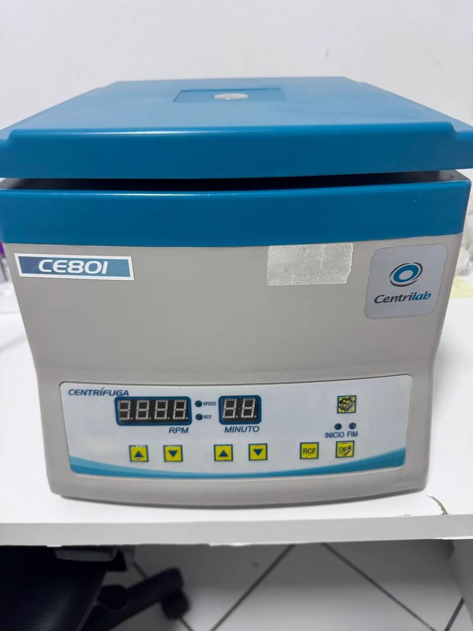 Centrífuga Digital para Laboratório 12 tubos