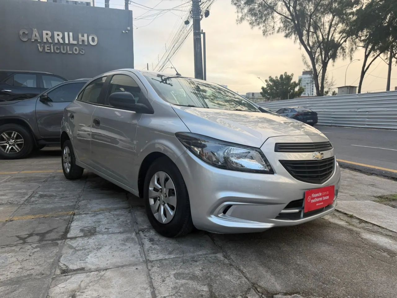 Chevrolet Onix ONIX HATCH Joy 1.0 8V Flex 5p Mec. 2019