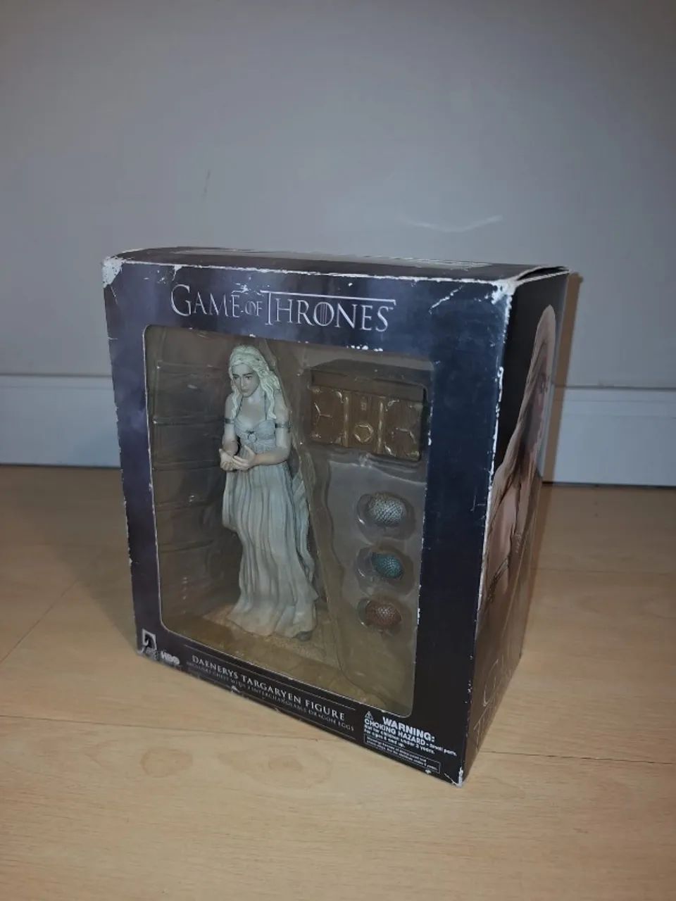 Boneca HBO Game of Thrones Daenerys Targaryen Deluxe - Caixa Aberta
