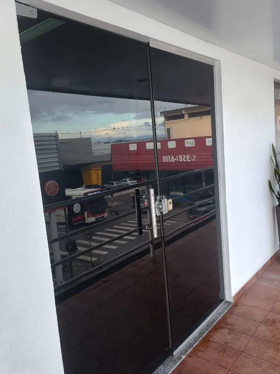 INSTALAÇÃO DE INSULFILM RESIDENCIAL PROFISSIONAL  - Foto 3