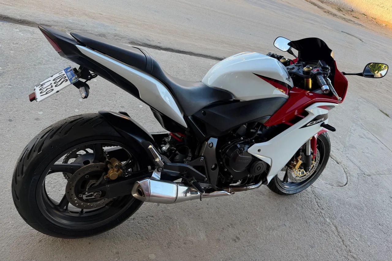 cbr 600f . 2013 extra 