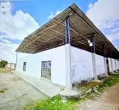 GALPÃO INDUSTRIAL COM 1.600 MT²  COBERTO.