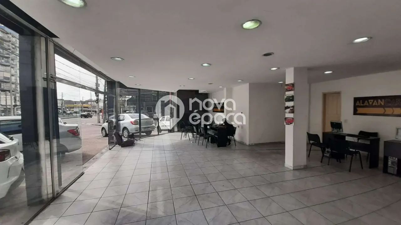 Praça Seca | Prédio Comercial