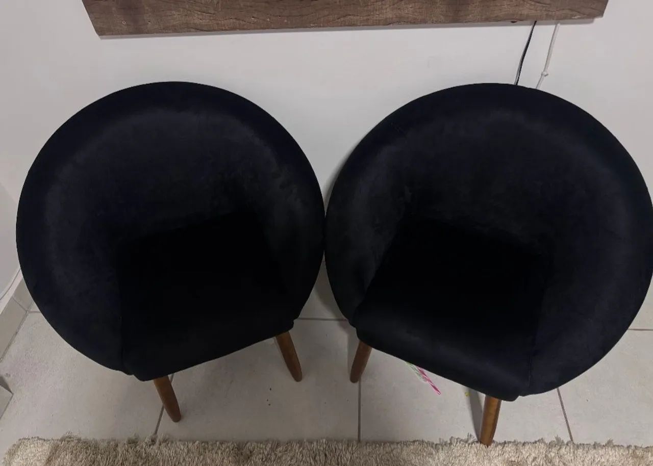 Poltrona veludo preta65704309854595122