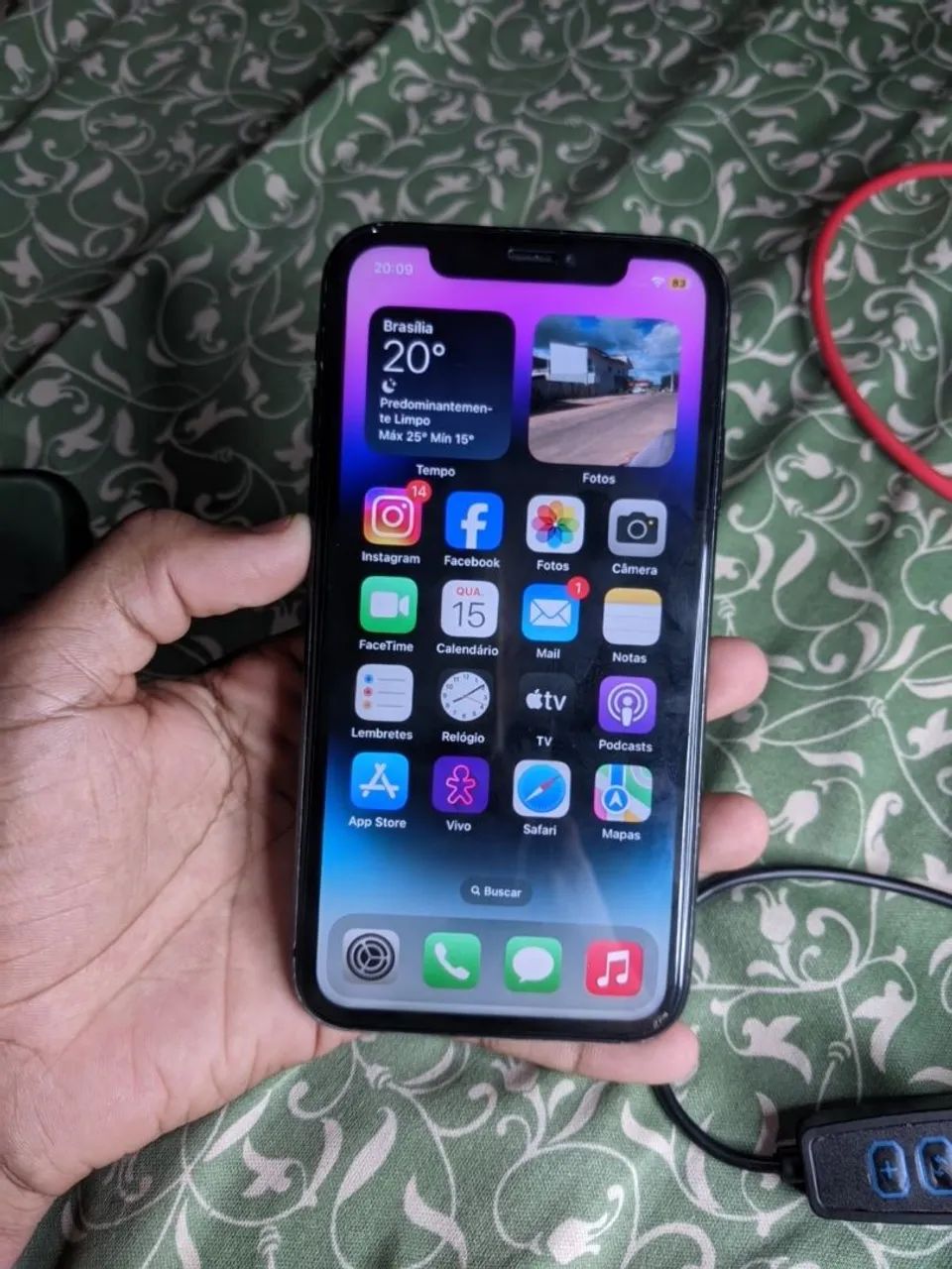 IPHONE XR 64GB