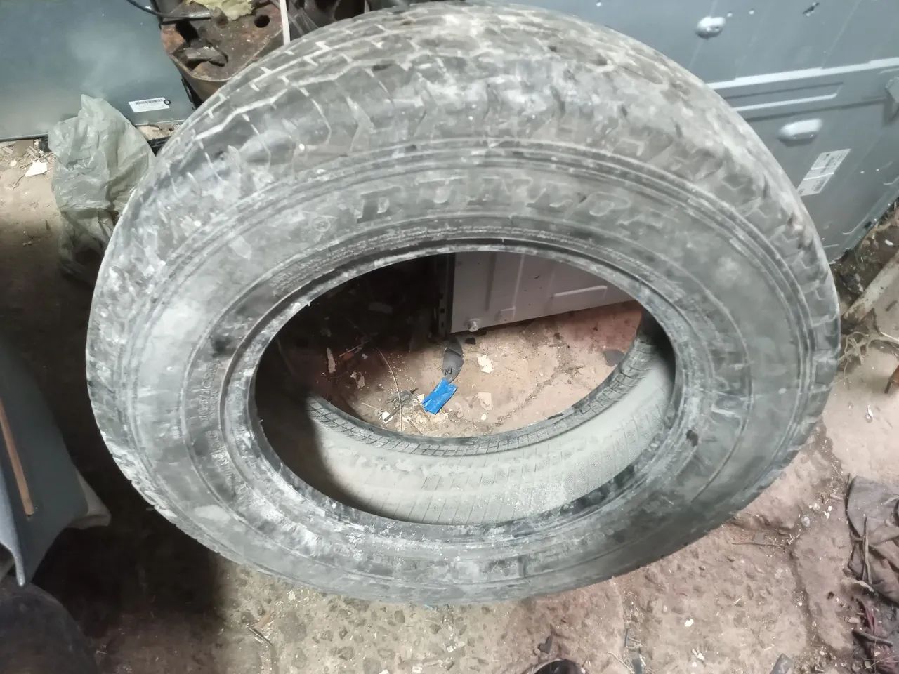 PNEU PARA VAN MEDIDA 195 / 70 R 15c DUNLOP