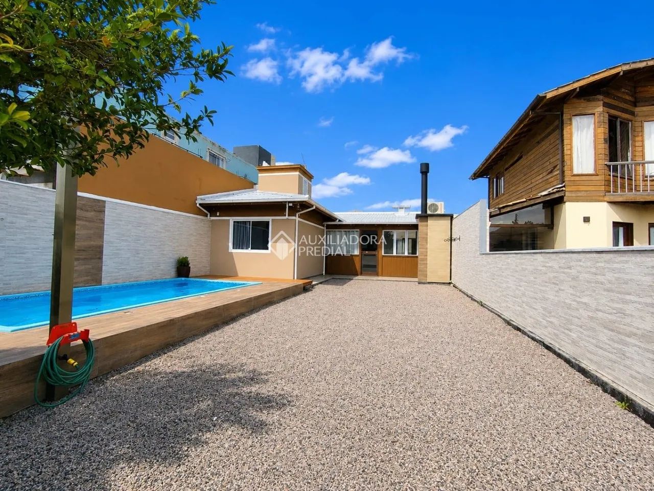 Casa mobiliada com 3 dormitórios e piscina na quadra do mar - Praia do Sonho - Foto 2