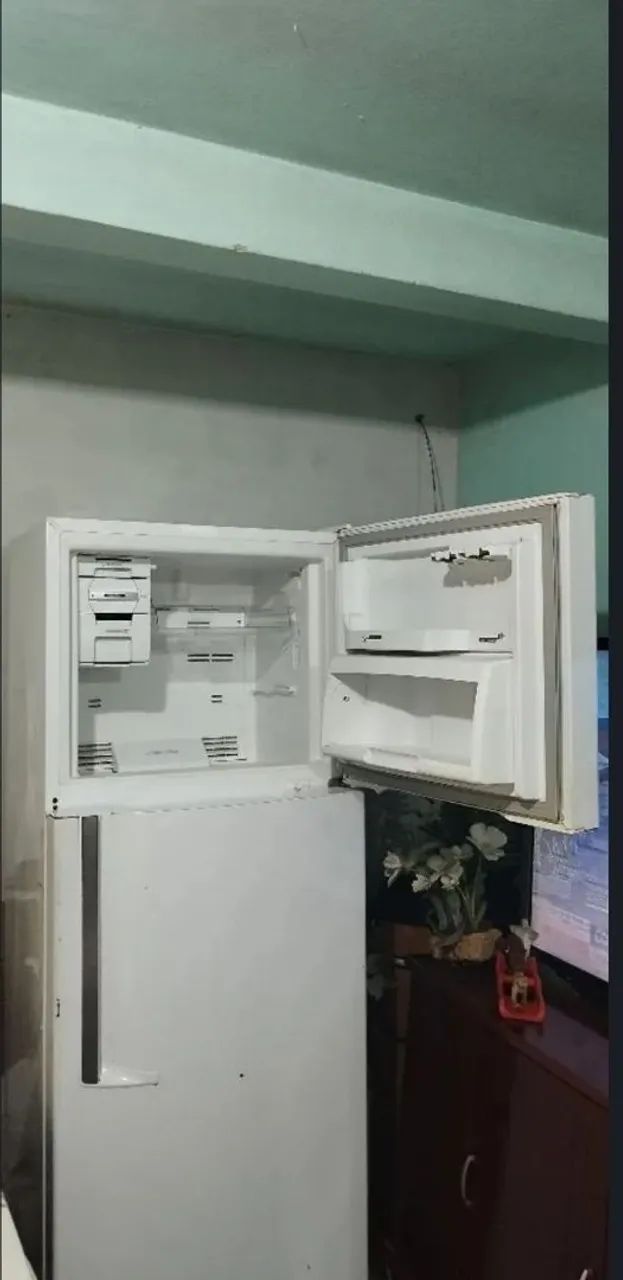 Vendo geladeira  - Foto 4
