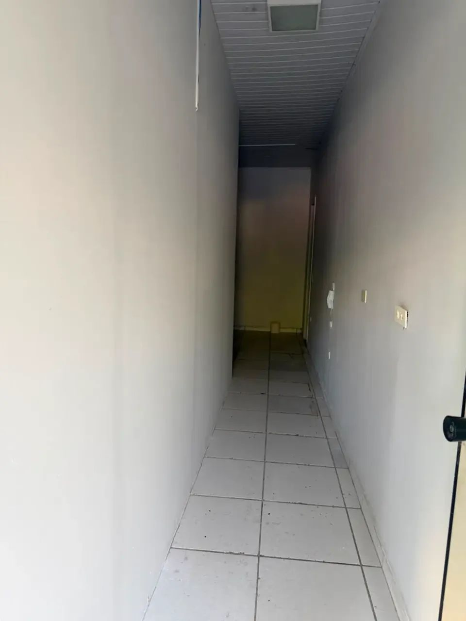 ALUGO SALA COMERCIAL NA MIGUEL SÚTIL, PRÓXIMO À GENERAL MELO - Foto 2
