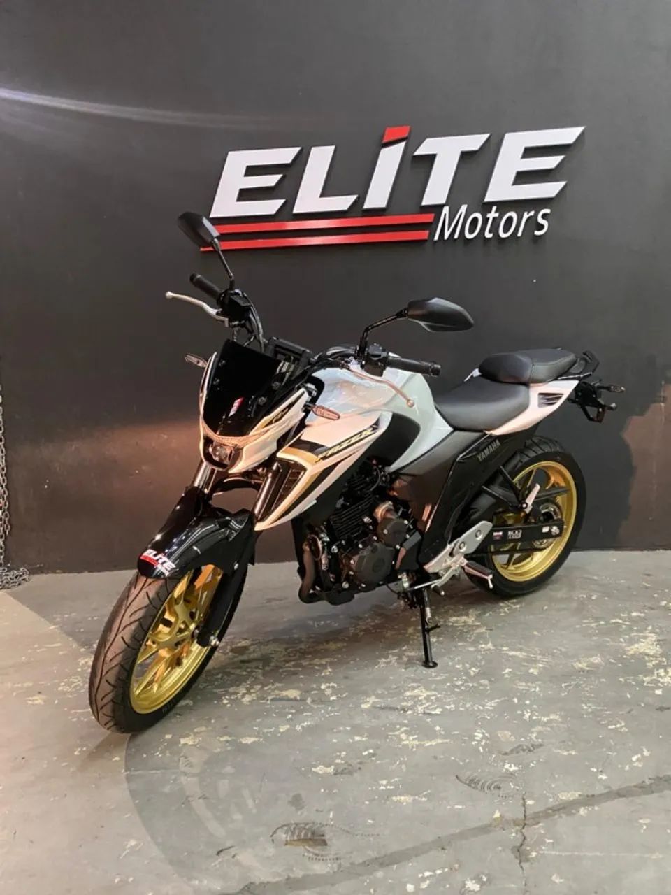 FAZER 250 MUITO NOVA  - Foto 3