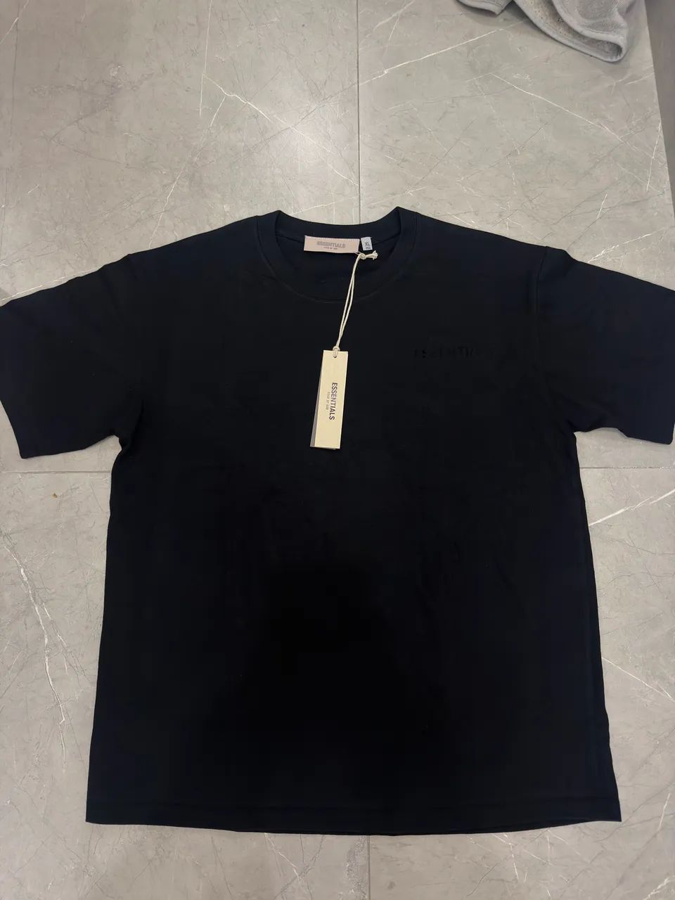 Camisa Essentials Preta G até 85kg 