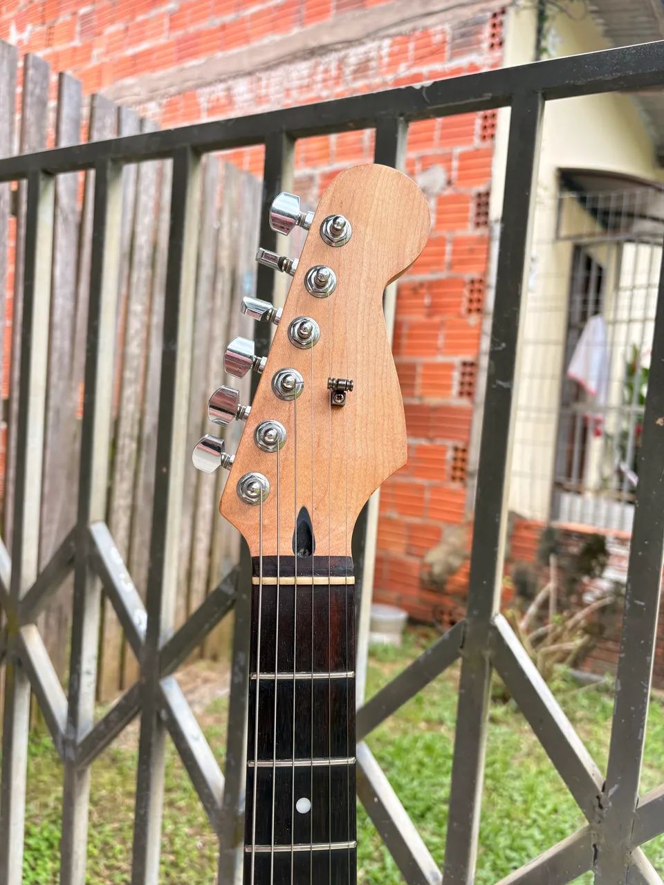 Guitarra Stratocaster Luthier - Foto 6