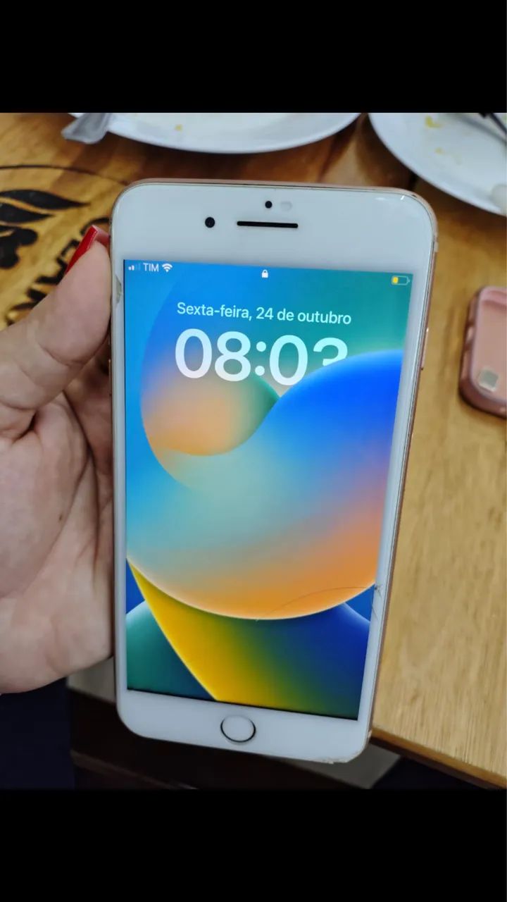 iPhone 8 Plus muito bem conservado funcionando tudo perfeitamente  - Foto 2