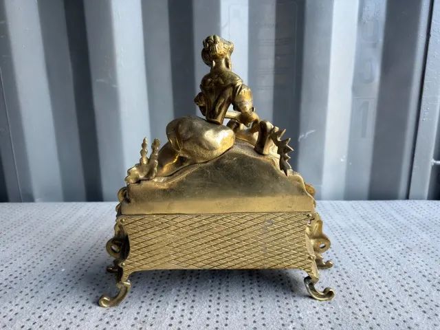 Relógio de mesa estilo vintage - Foto 3