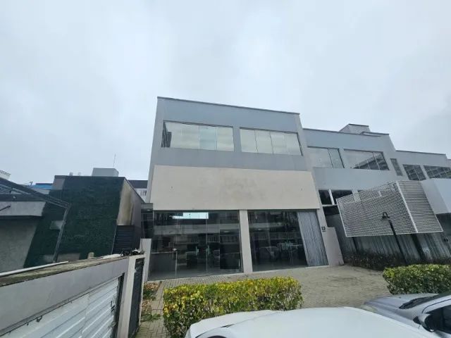 Locação Comercial - Sala com 160m² e 2 vagas  - Praia Brava  - Foto 2