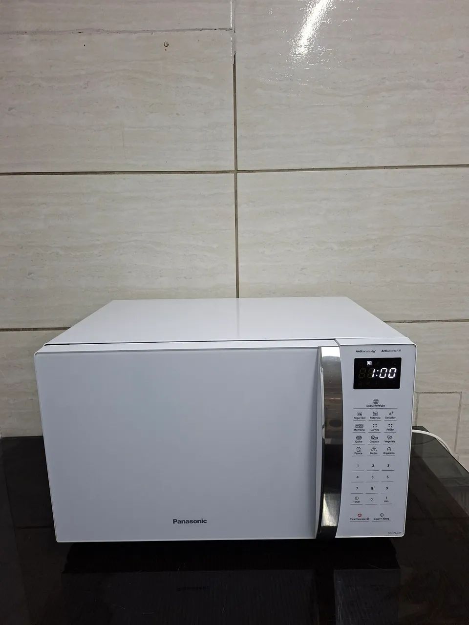 Microondas 30 litros em perfeito estado 