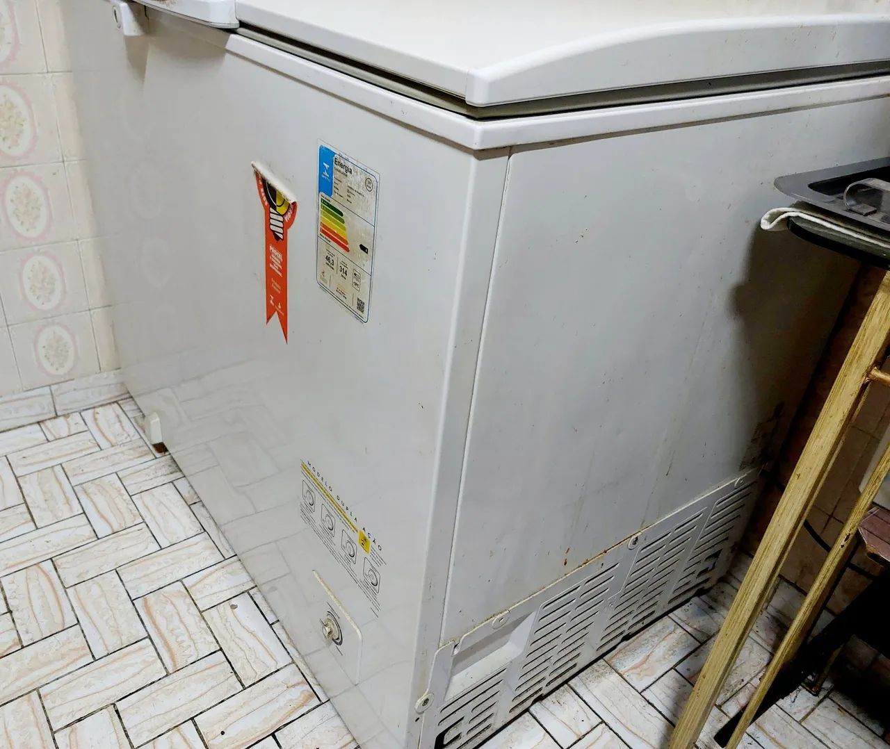 Vendo Freezer horizontal Electrolux H330 - 314 litros - Foto 2