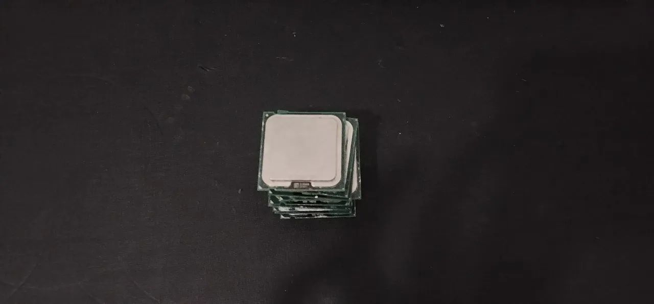 Lote de 9 Processadores Intel (i3 7ª Gen, i3 3ª Gen, Pentium e Celeron - No Estado - Foto 3