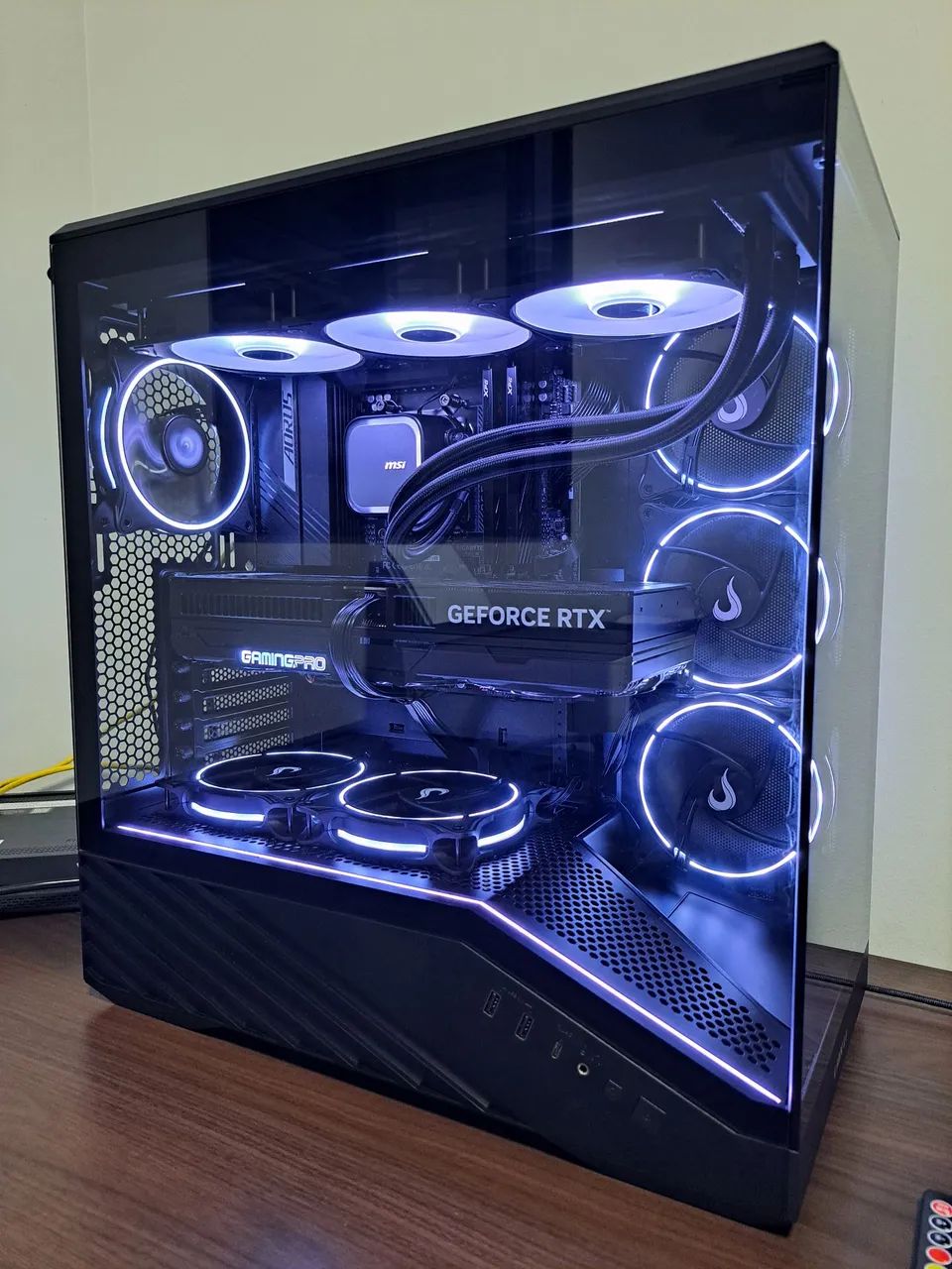 PC Gamer RTX 5080 + Ryzen 9800X3D