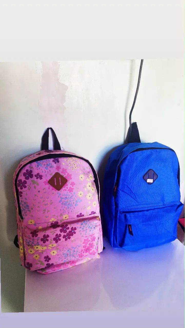 Vendo mochila na promoção valor 28$
